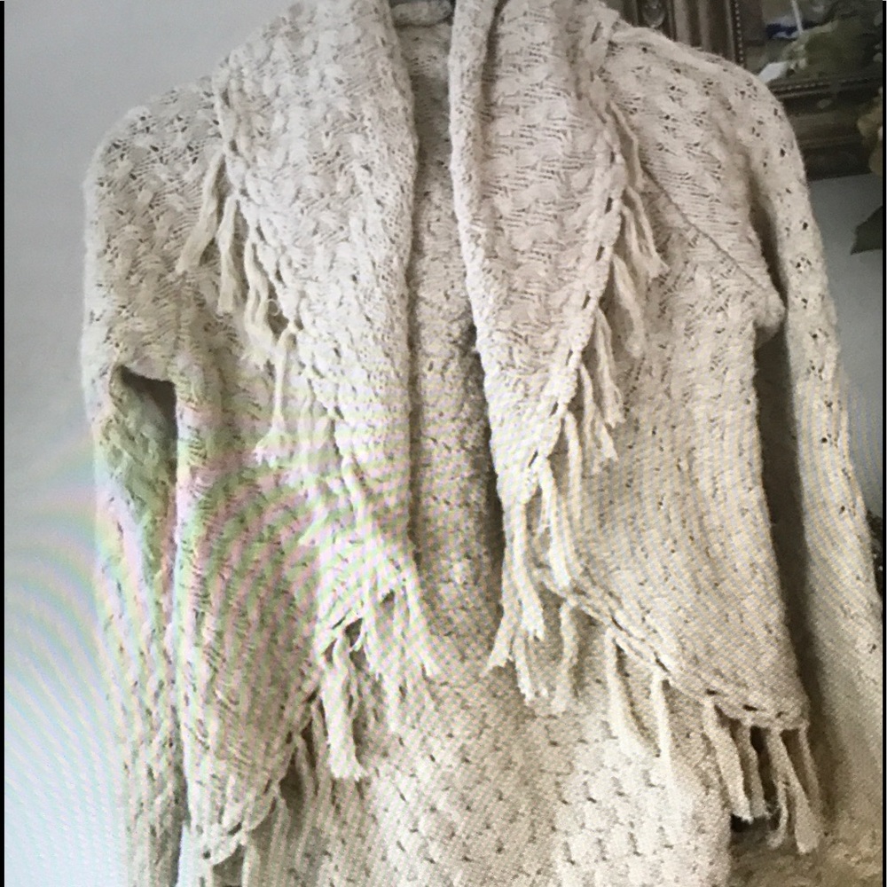 INC light weight sweater for cool evenings. Size M