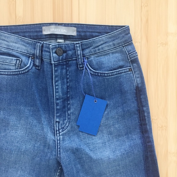 High Waist Flare Contrast Jeans - Picture 4 of 5