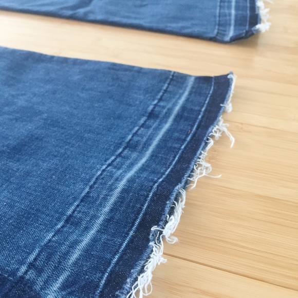 High Waist Flare Contrast Jeans - Picture 5 of 5