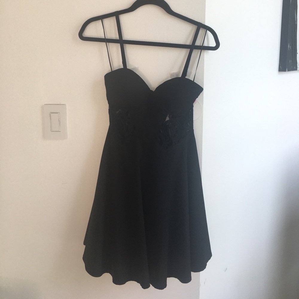 Dream State LF little black dress! Size 6 nvr worn