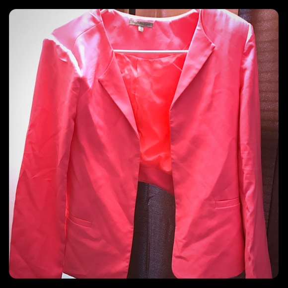 Blazer - Picture 1 of 2