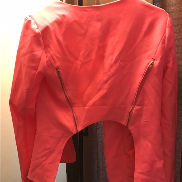 Blazer - Picture 2 of 2