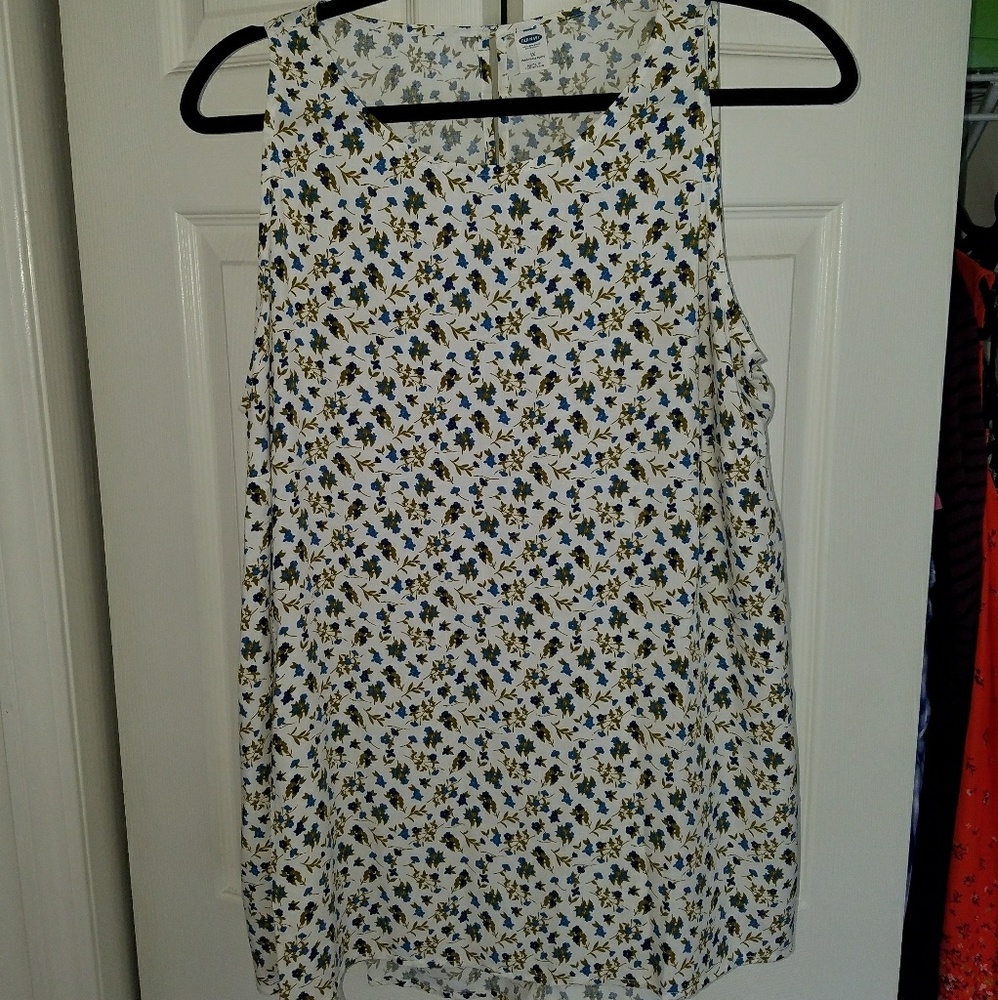 Lightweight tank top