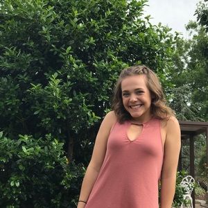 Meet your Posher, Lynzie