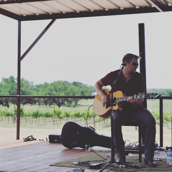 Meet your Posher, Brandon - Picture 5 of 7