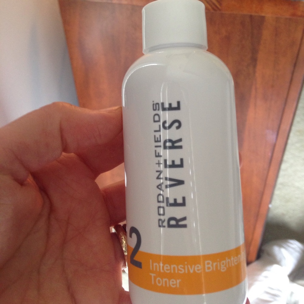 Rodan and Fields Intensive Brightening Toner