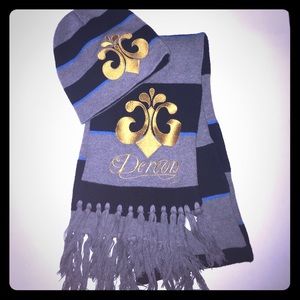 Beyoncé's House of Dereon hat and scarf set
