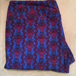 LuLaRoe TC GUC Perfect forJuly 4th! 🎉flash sale🎉