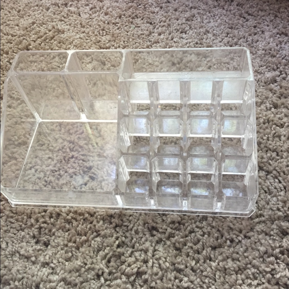 Acrylic makeup organizer