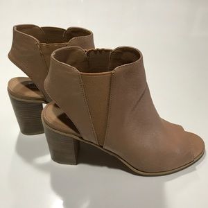 Steve Madden Nobell Heels