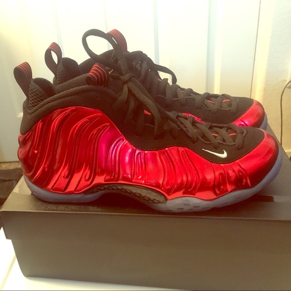 Nike Foamposite One main image 2