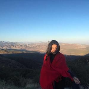 Meet your Posher, Joana