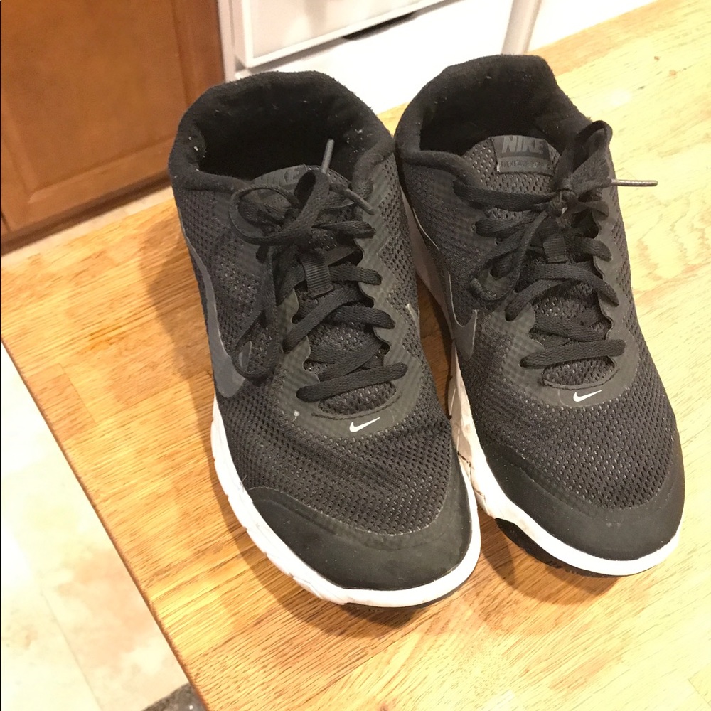 Nike Flex Experience Run 4