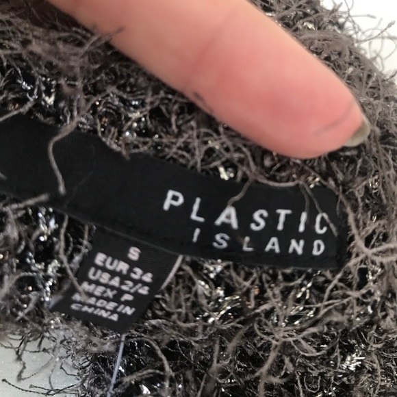 Plastic Island NWT Sweater - Picture 5 of 8