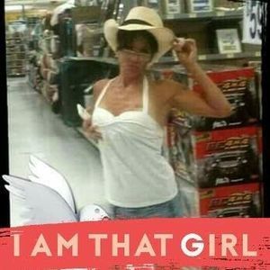 Meet your Posher, Annamarie