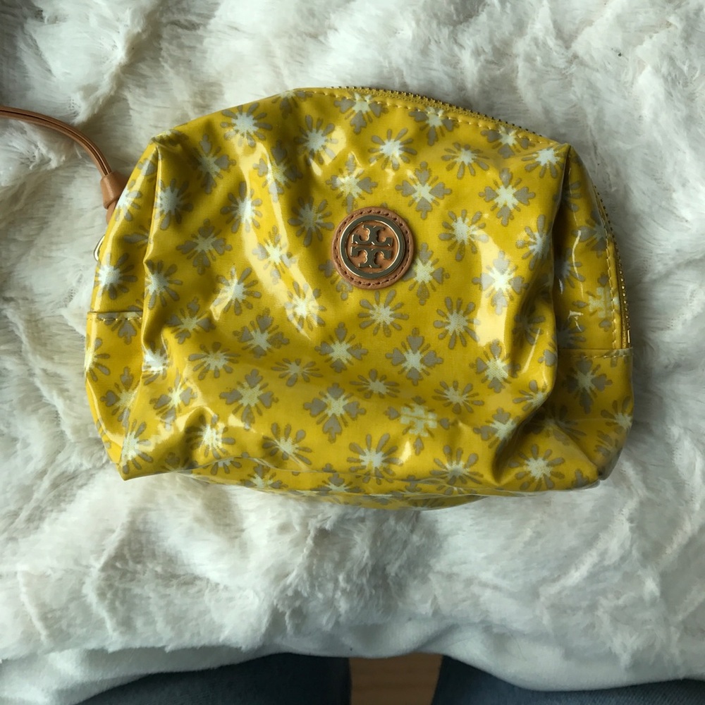 Tory burch makeup purse with pocket