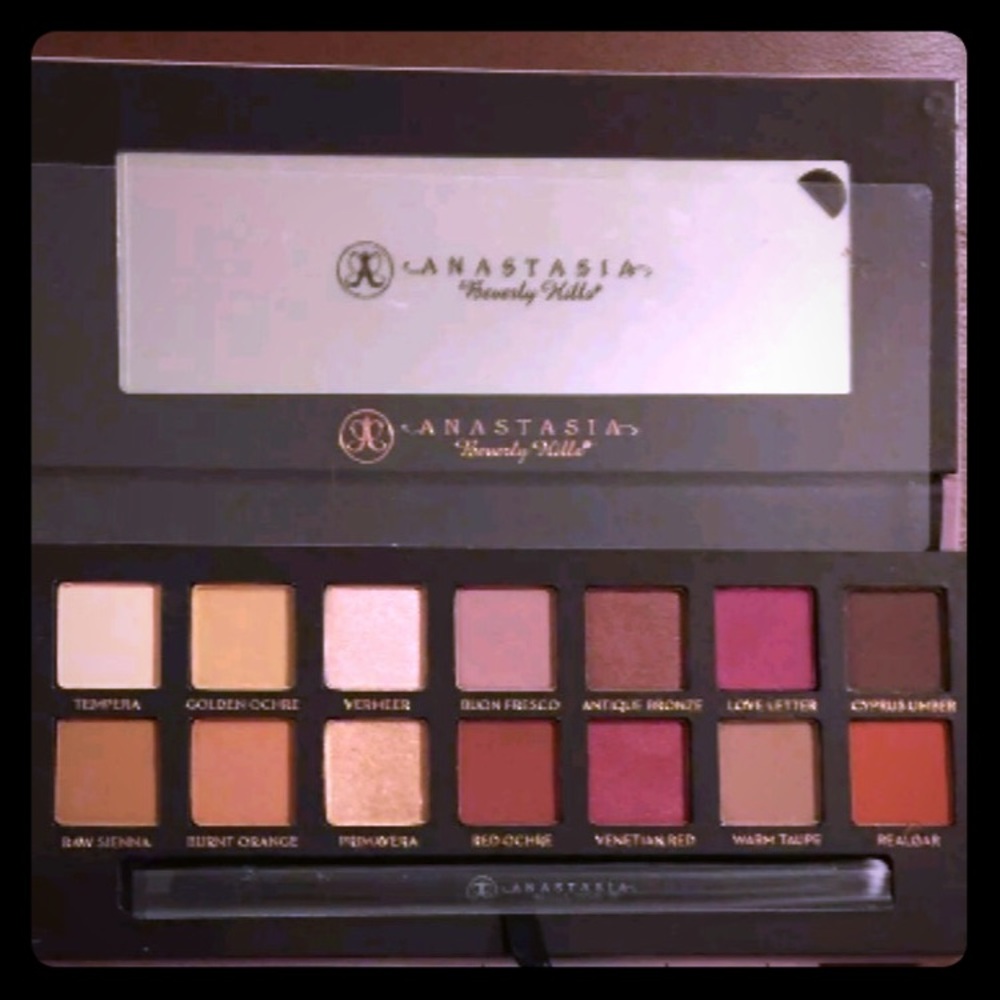 ABH Modern Renaissance Makeup Palette - Picture 3 of 3