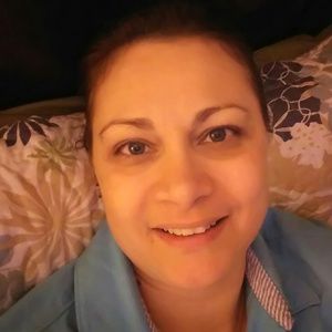 Meet your Posher, Ana