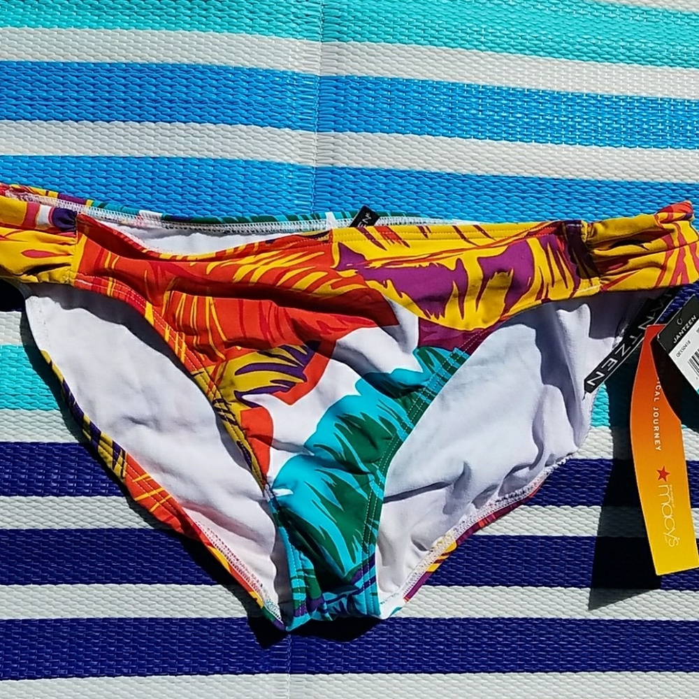 💥 3 for $15 💥 Tropical print bottoms