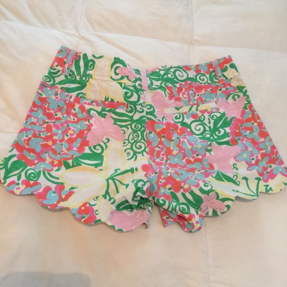 Lilly Pulitzer Buttercup Shorts - Picture 4 of 4