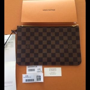 Authentic Louis Vuitton Damier Ebene Pouchette.