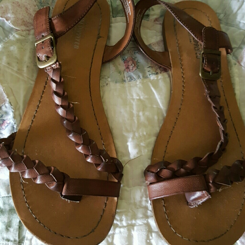 Brown leather sandals