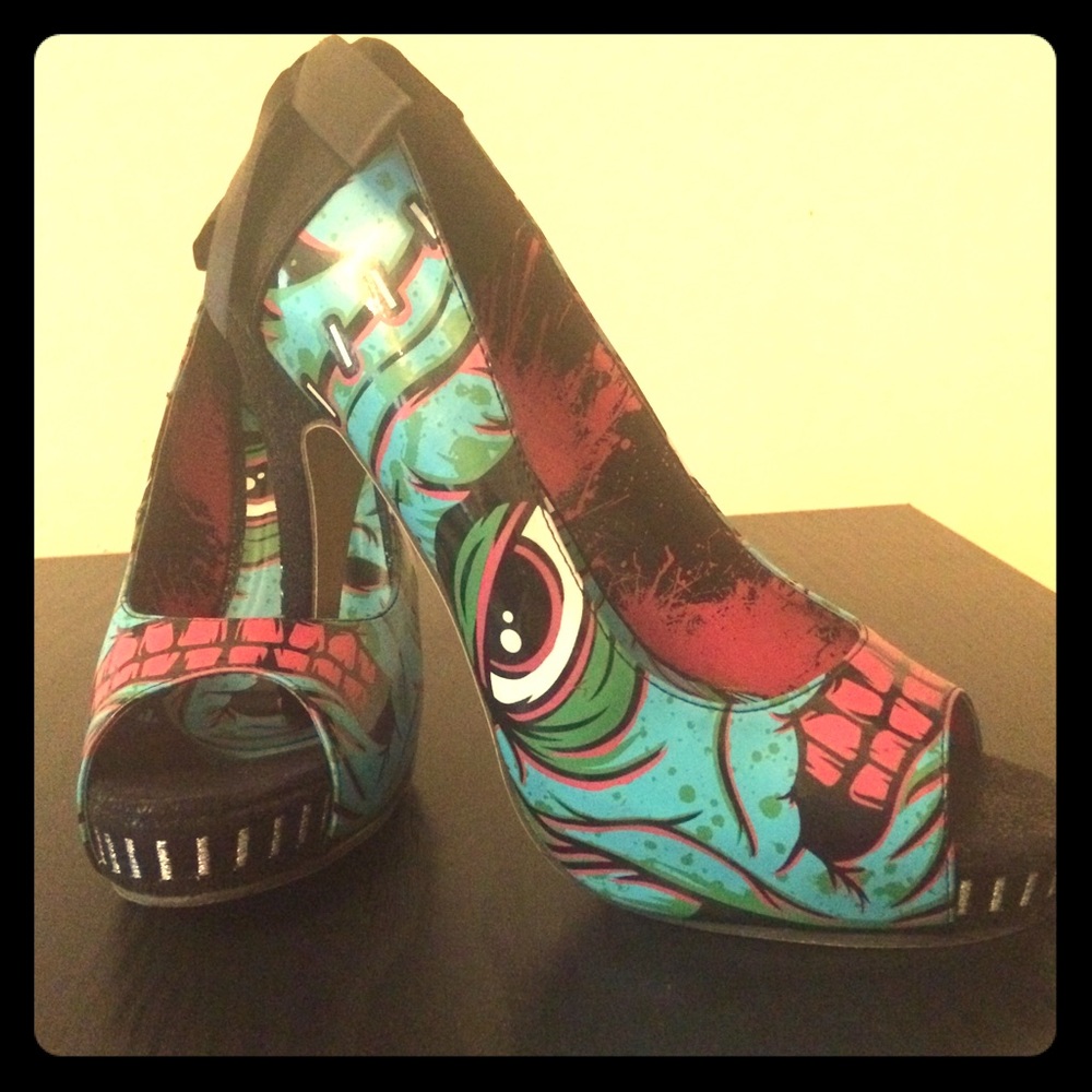 ZOMBIE SHOES