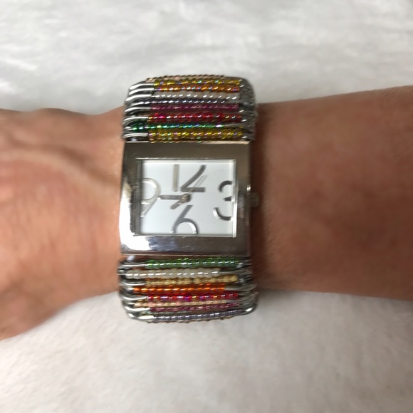 Watch Beaded Safety Pins multicolored beading . - Picture 1 of 4