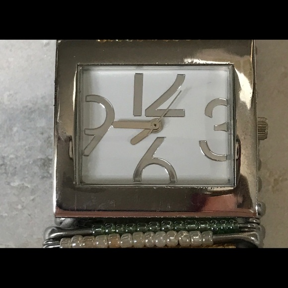 Watch Beaded Safety Pins multicolored beading . - Picture 4 of 4