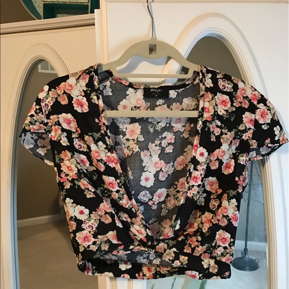 Deep v floral crop top - Picture 1 of 1