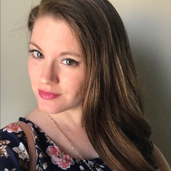 Meet your Posher, Amber - Picture 1 of 1