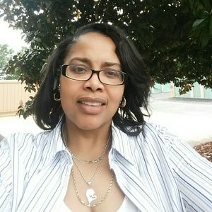 Meet your Posher, Sheila