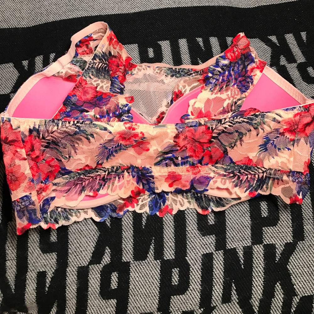SALE Vs PINK highneck padded PUSH UP BRA  - Picture 3 of 4