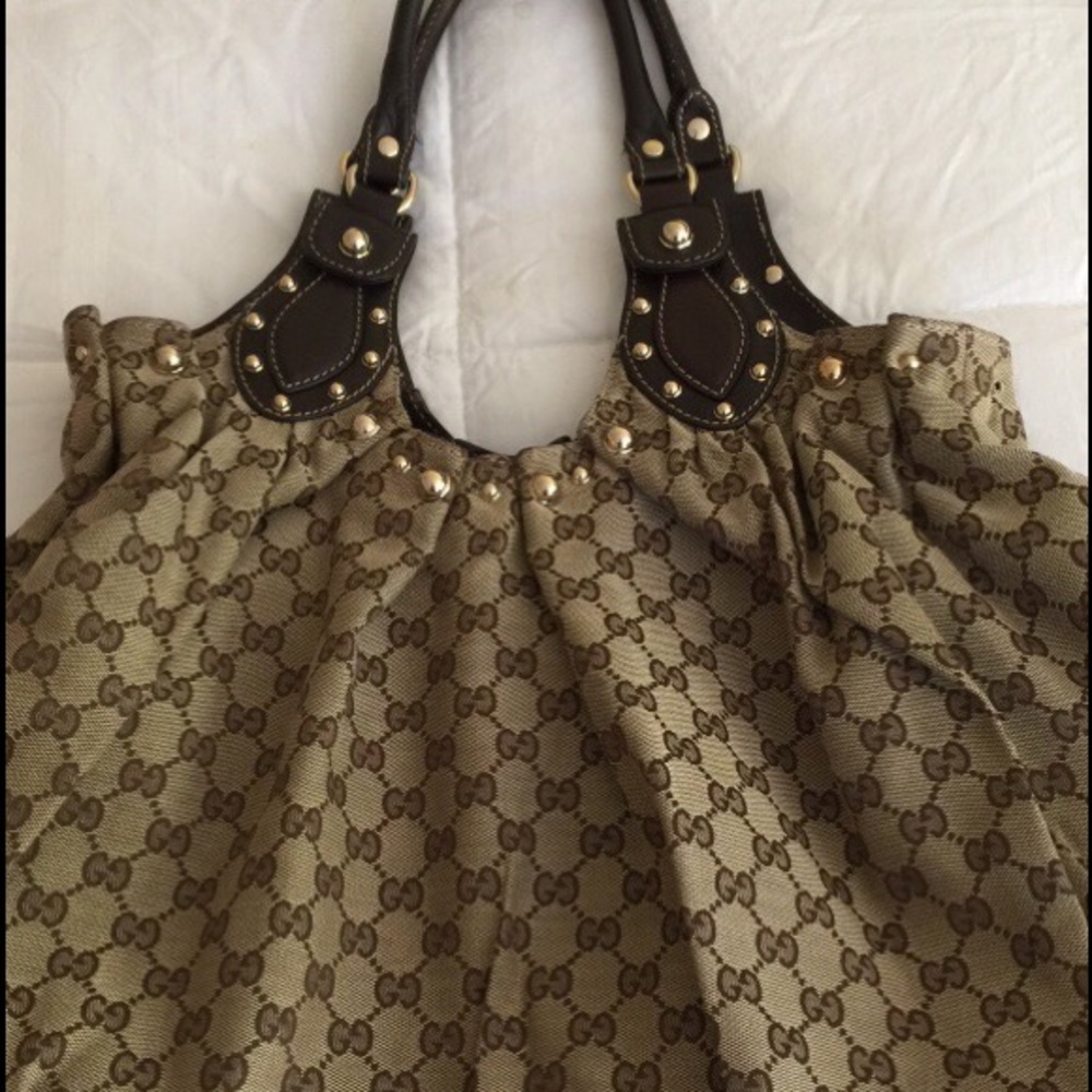 Large Gently Used Gucci Bag