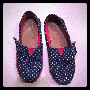 Girls Toms shoes