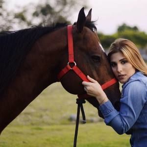 Meet your Posher, Melanie