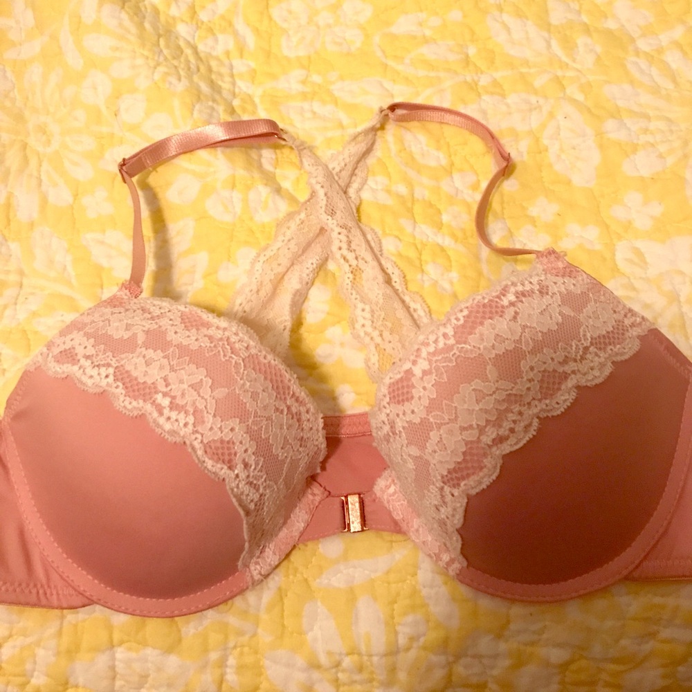 Pink lace bra! ❤️❤️💕💕💕