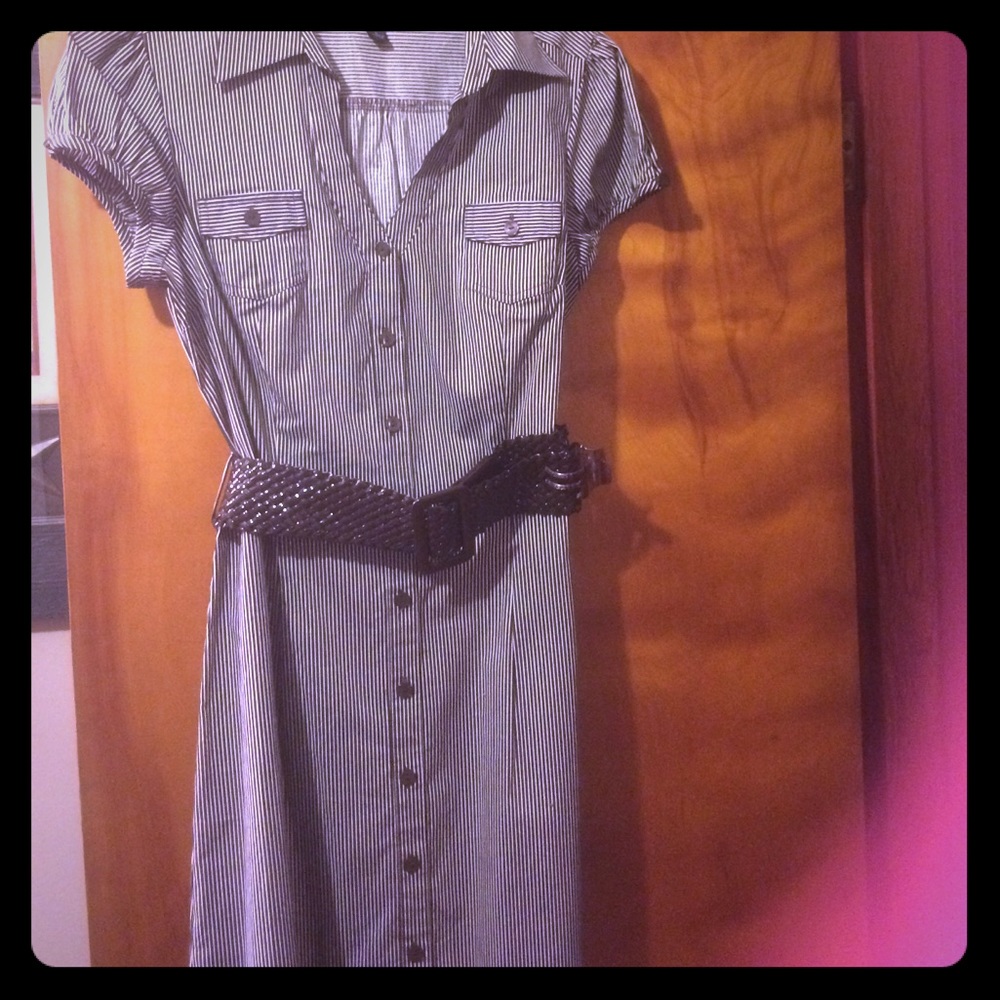 Women's LG button down dress