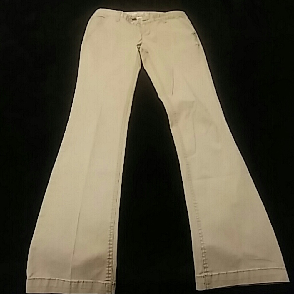 Size 7 Mossimo bootcut khakis! Like new!