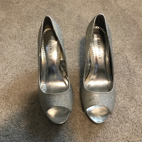 Silver peeptoe heels - Picture 2 of 5