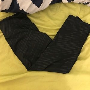 Old Navy Cropped Work Out Pants