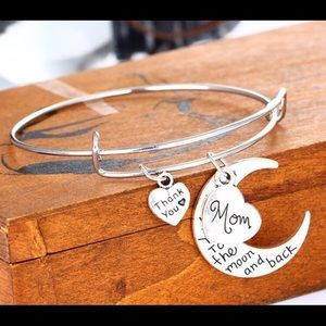 Mom- I love you to the moon & back bracelet