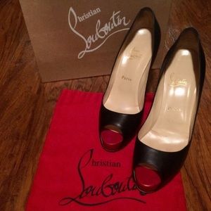 AUTHENTIC louboutins AMAZING condition dustbag box