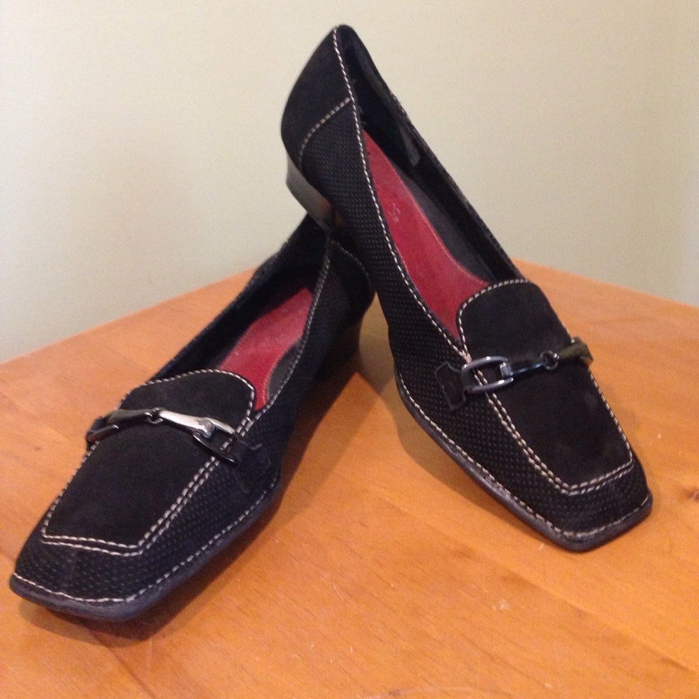 Shoes - Picture 1 of 1