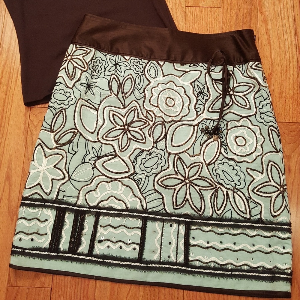 Embellished skirt