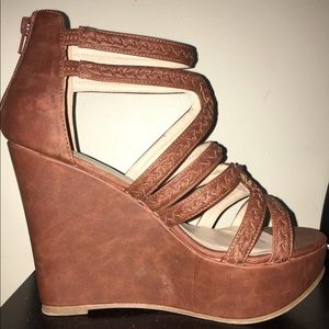 Size 10w Torrid Strappy Wedges
