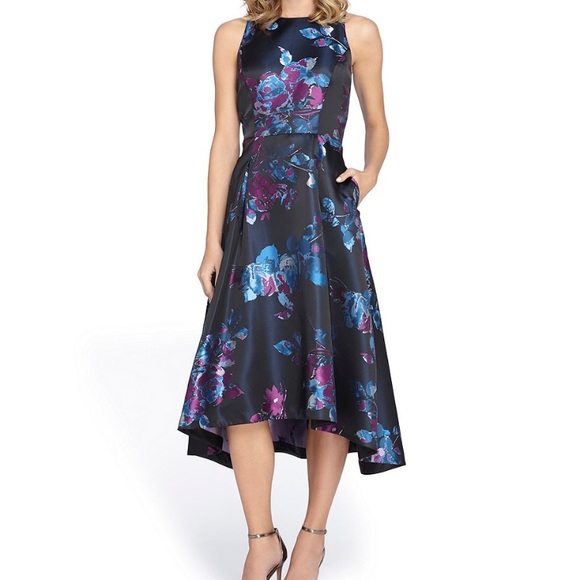 Tahari Dresses & Skirts - 🆕 Tahari Dress