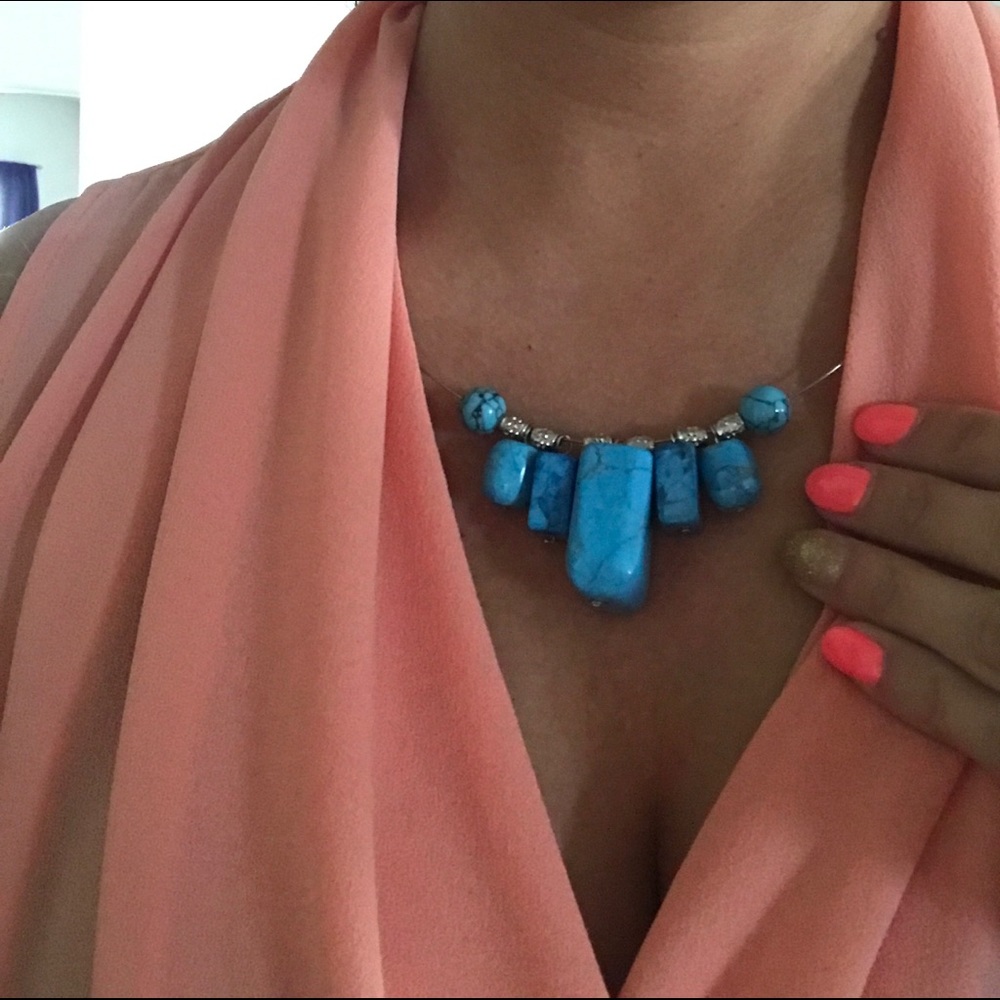 Turquoise like necklace
