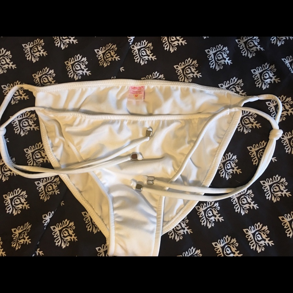 Venus white tie up bottom size 12