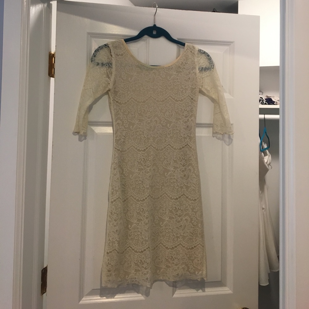 Off white tights lace dress with scoop back